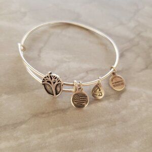 💖 Alex and Ani Silver Unexpected Miracles Expandable Bracelet 💖